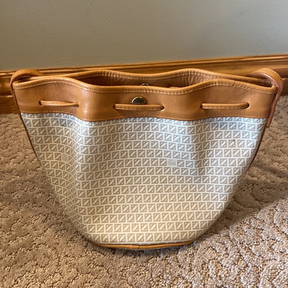 Vintage Bucket Bag Adjustable Strap - Picture 3 of 3